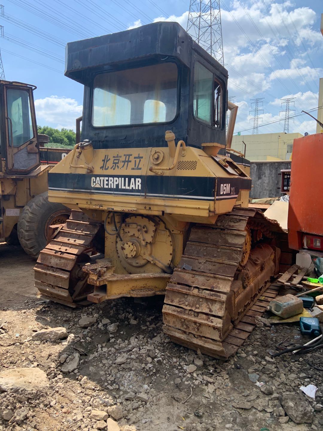 
                Utilisé Bulldozer bouteur Caterpillar D5m CAT D5m bulldozer à chenilles de bouteur Caterpillar D6D D D6h6g d7g
            