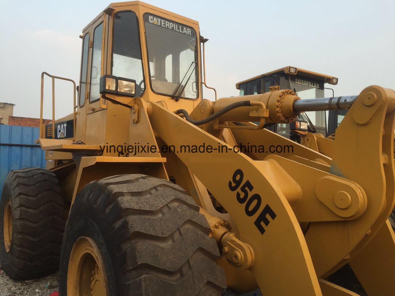 
                Pala gommata Cat 950e usata, pala Caterpillar
            