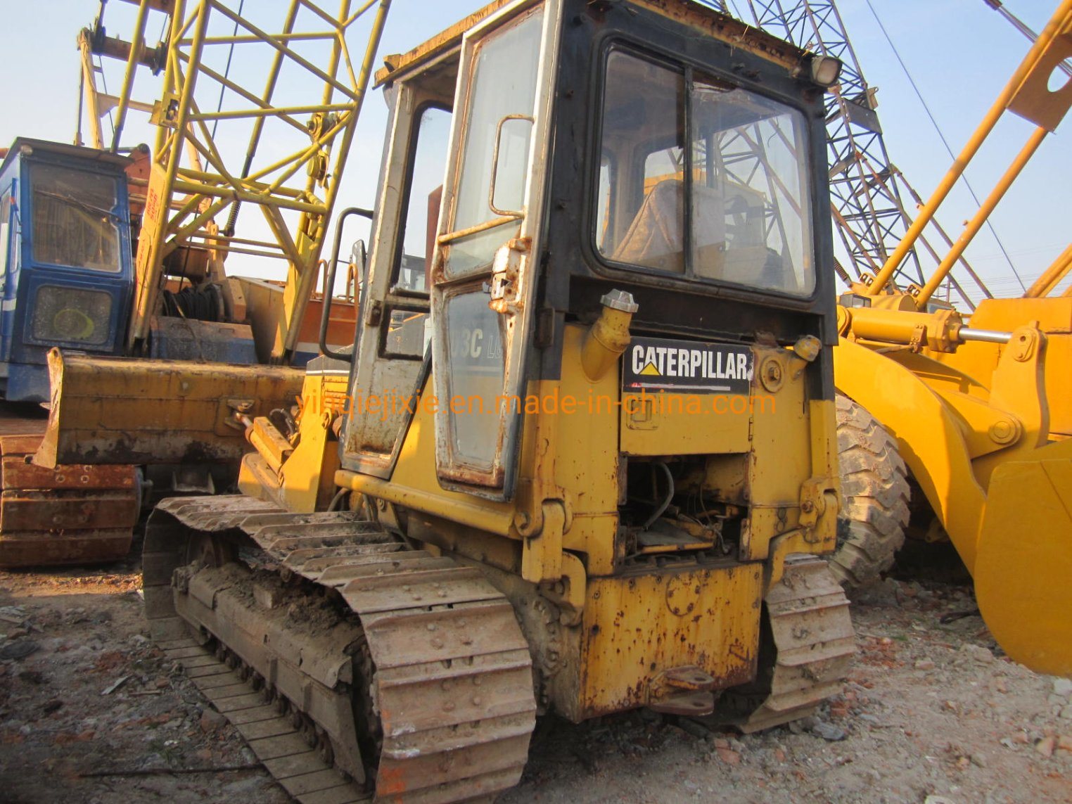 
                Gebrauchte Cat D3C Bulldozer mit Swamp Track Shoe aus zweiter Hand Raupentraktor Caterpillar Bulldozer
            