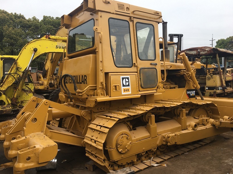 
                중고 Cat D6d 불도저
            