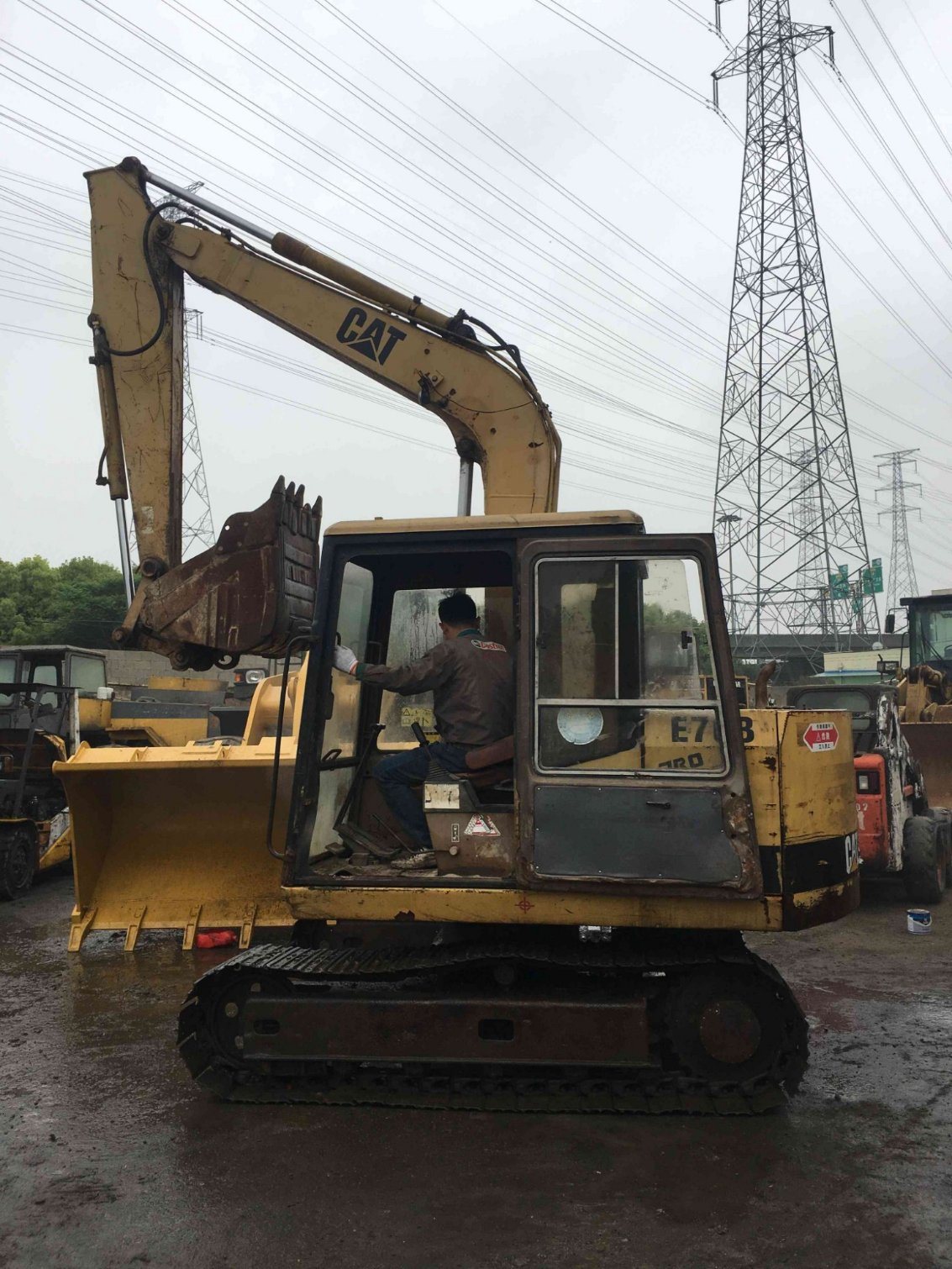 Used Cat E70b Mini Excavator, Secondhand Caterpillar E70b Excavator with Good Condition