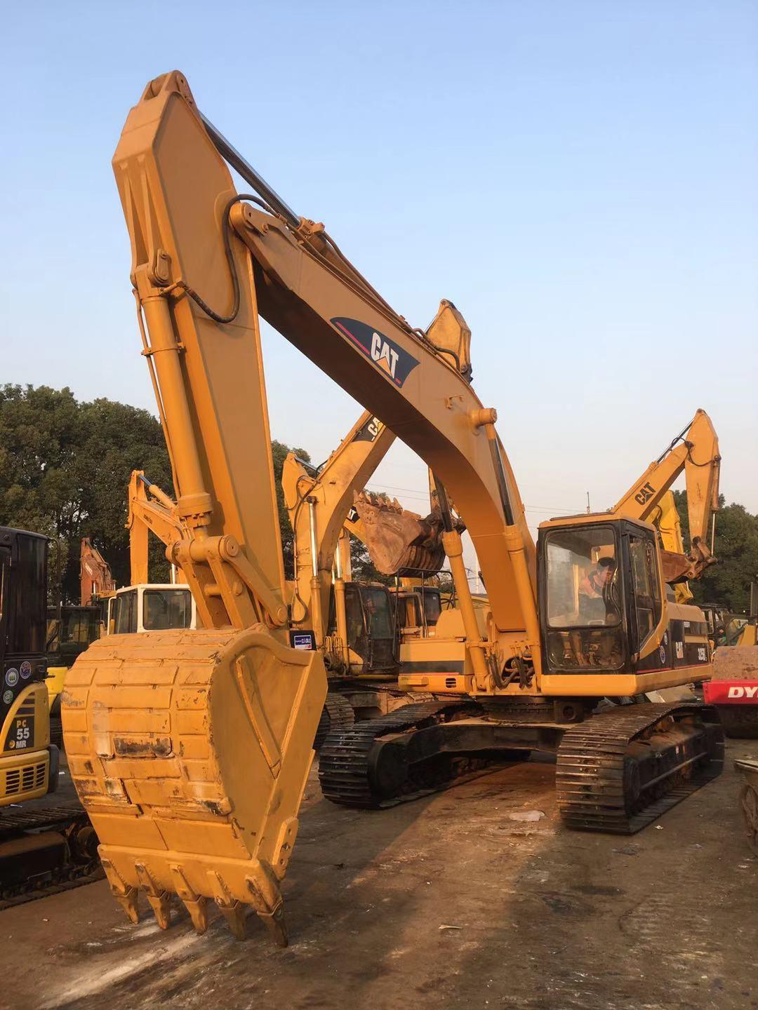 
                中古トラック油圧ショベルである Caterpillar 325bl 油圧ショベル Cat 325b/325bl を妥当な価格で使用
            