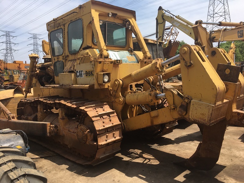 
                Apripista Caterpillar D8K usato con parti originali
            