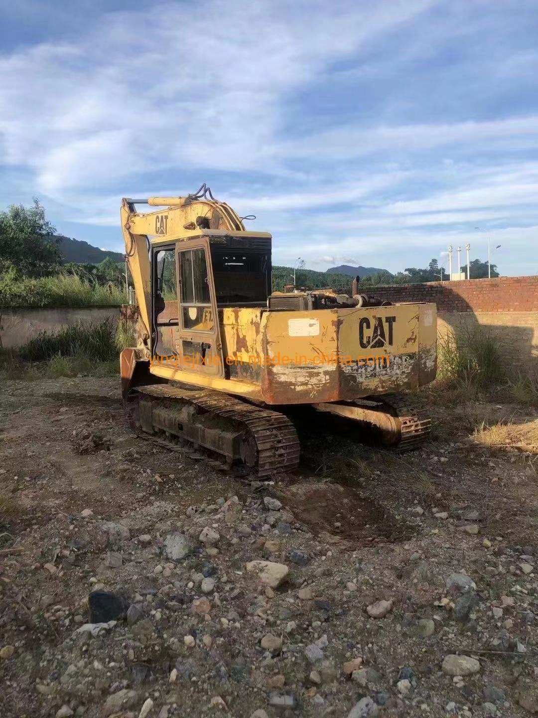 
                Caterpillar usadas E120B Excavadora, el tamaño de 0,5 Caterpillar excavadora
            