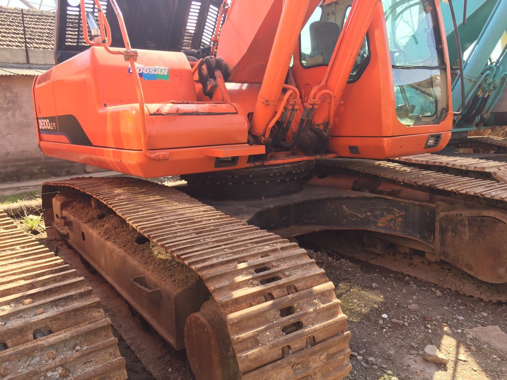 Used Doosan 30t Hydraulic Crawler Excavator Dh300