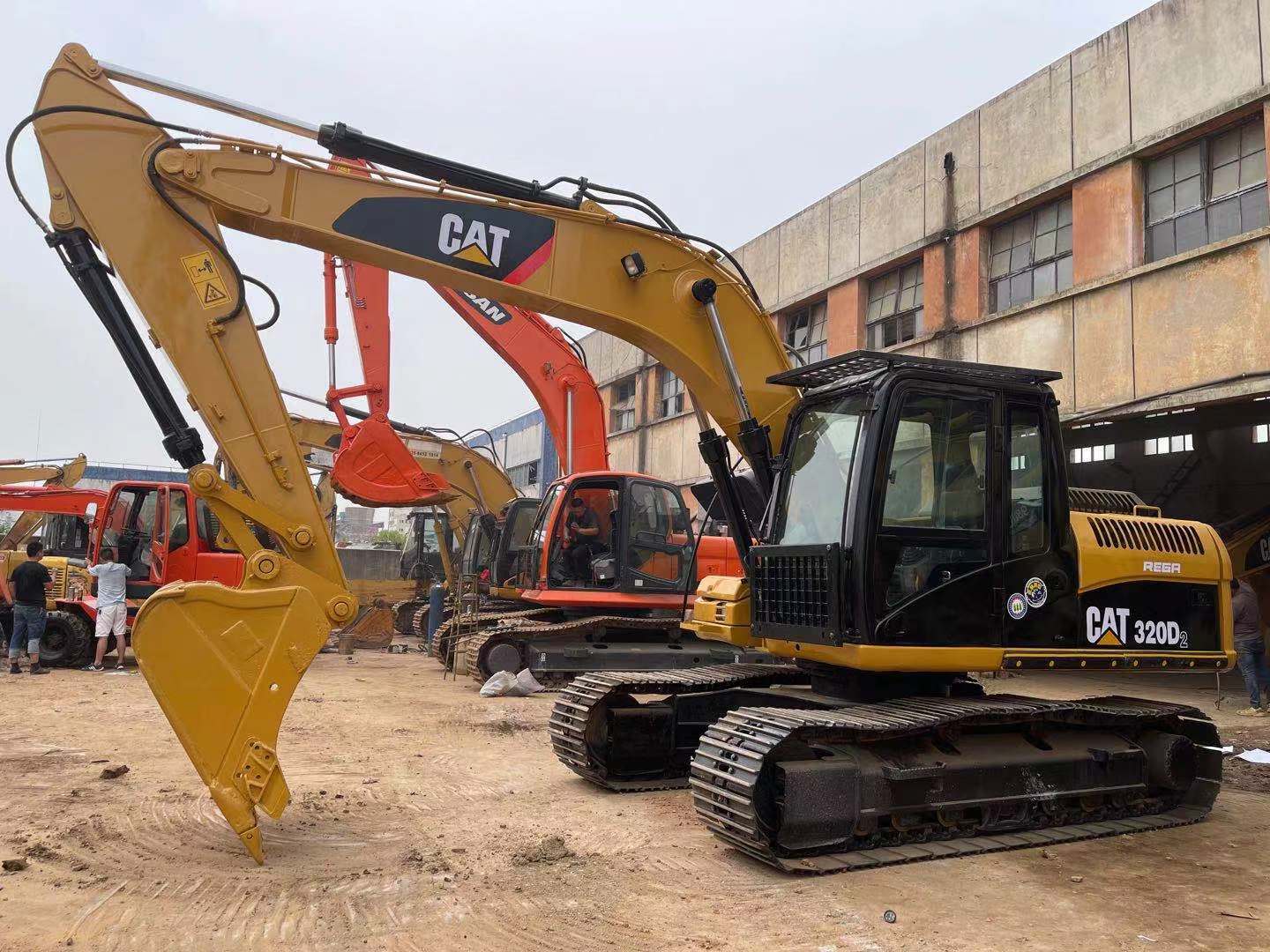 
                Excavadora usadas de excavadora Caterpillar 320d Cat 320D
            