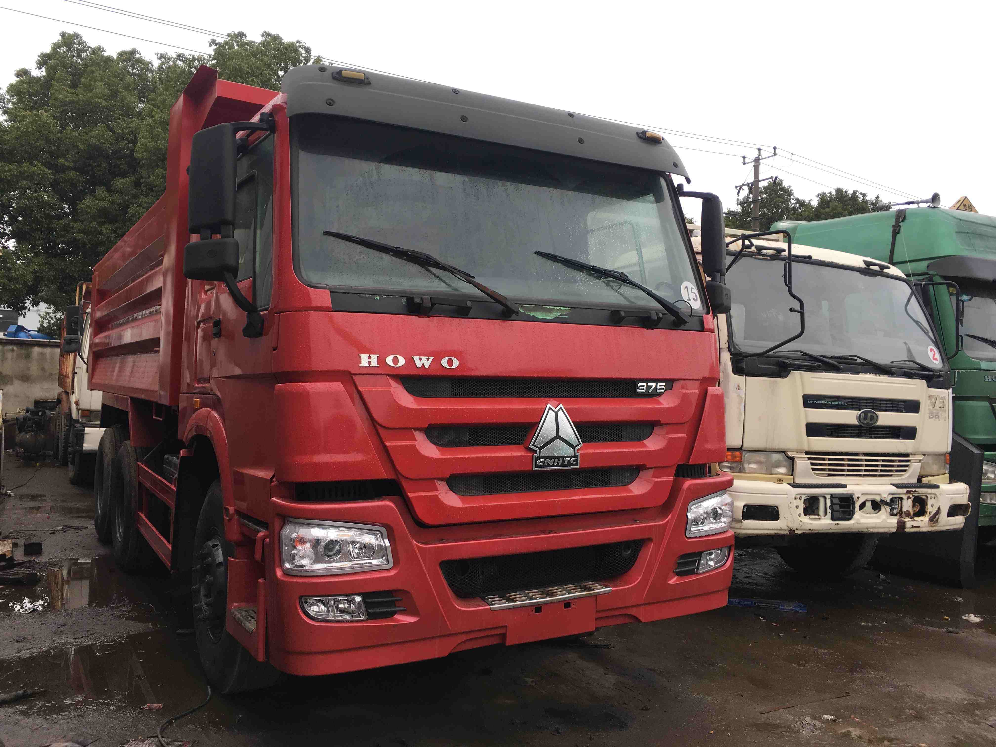 
                Gebruikte HOWO Dump Truck te koop, Tweedehands HOWO 375 Dump Truck met hoge kwaliteit in lage prijs
            