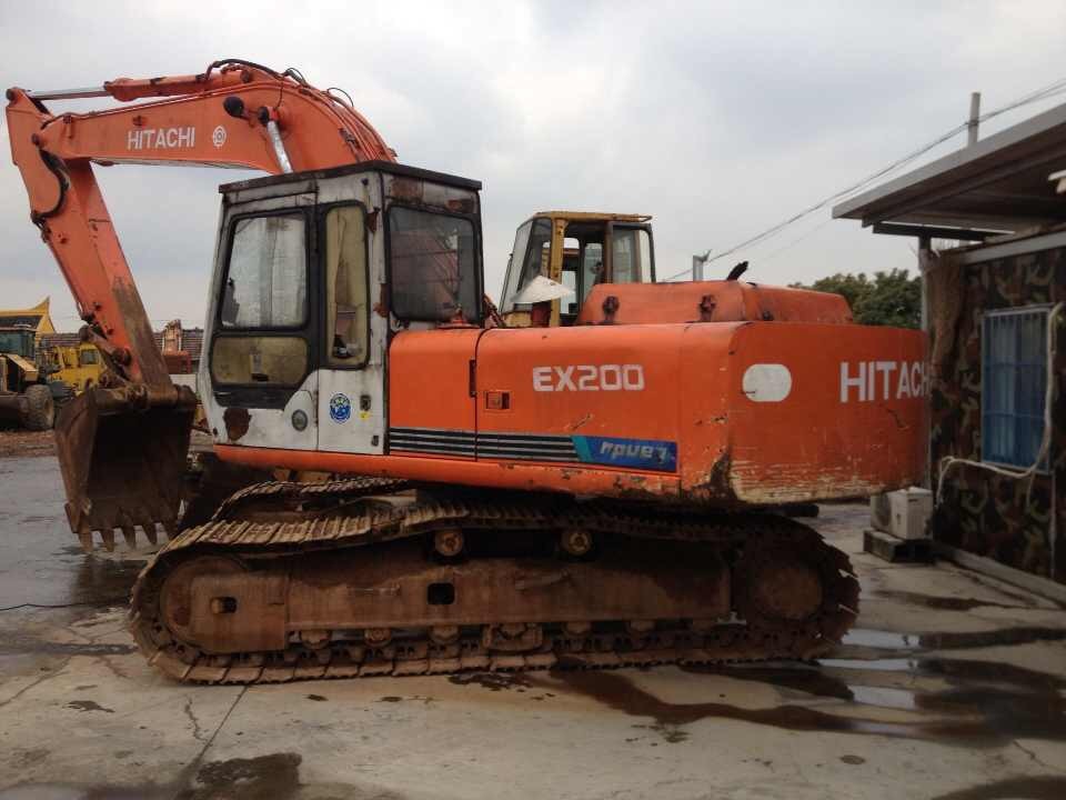 China 
                Hitachi EX200-1 utiliza excavadora de cadenas hidráulico para la venta
             proveedor