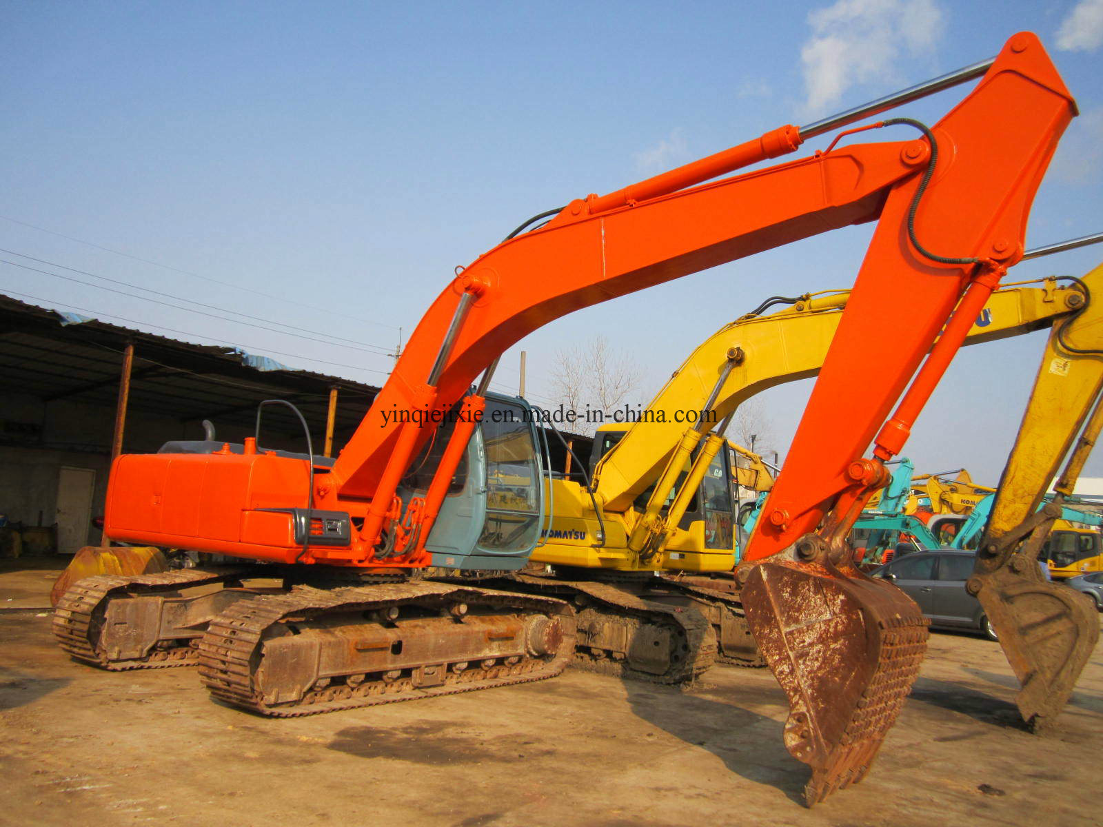 
                Utilisé machinerie de construction de l′excavateur Hitachi EX200-5
            