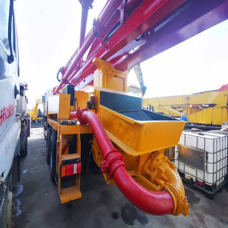 
                Gebruikte Isuzu betonpomp truck in goede staat van Trust Chinese leverancier
            
