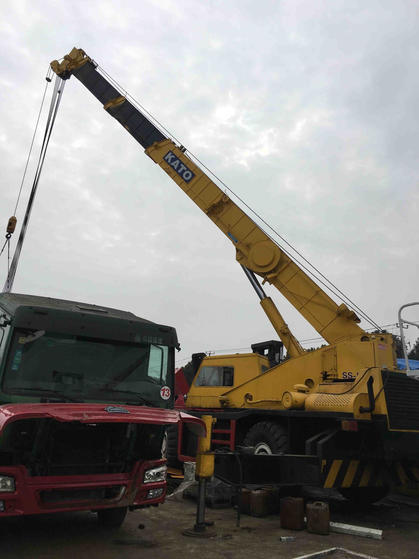 China 
                Used Kato 50t Rough Terrain Crane with Good Condition in Cheap Price
             supplier