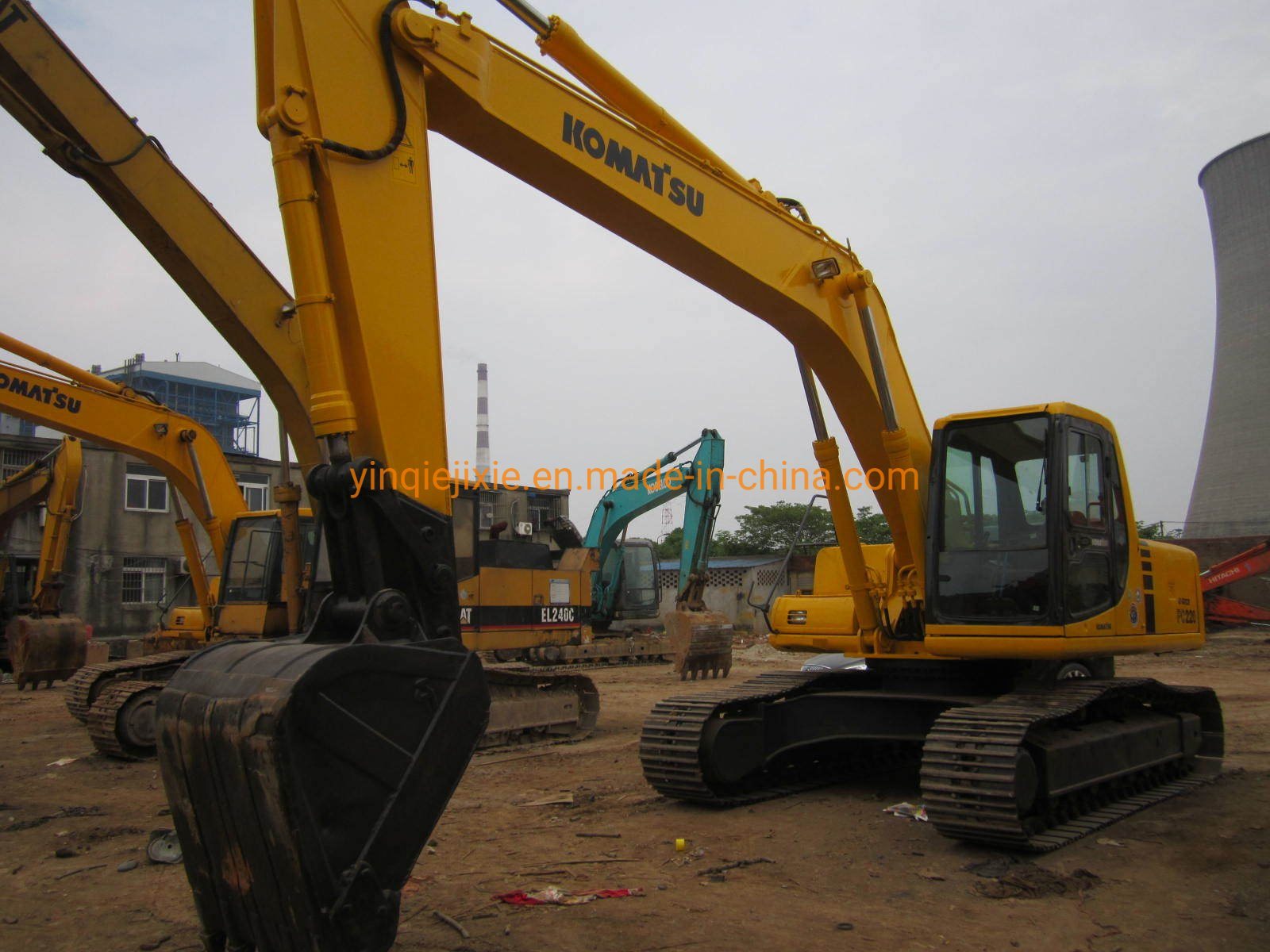 Used Komatsu Excavator PC220 (Komatsu PC220-6)