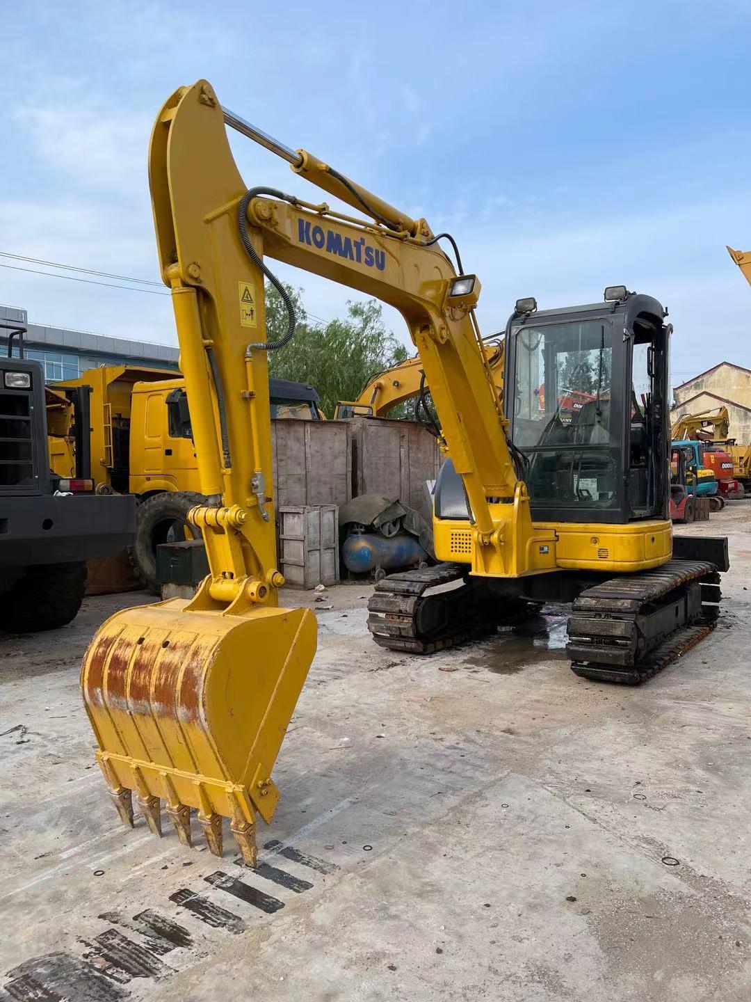 
                Komatsu usados miniexcavadora Komatsu PC55 Excavadora pequeña para la venta
            