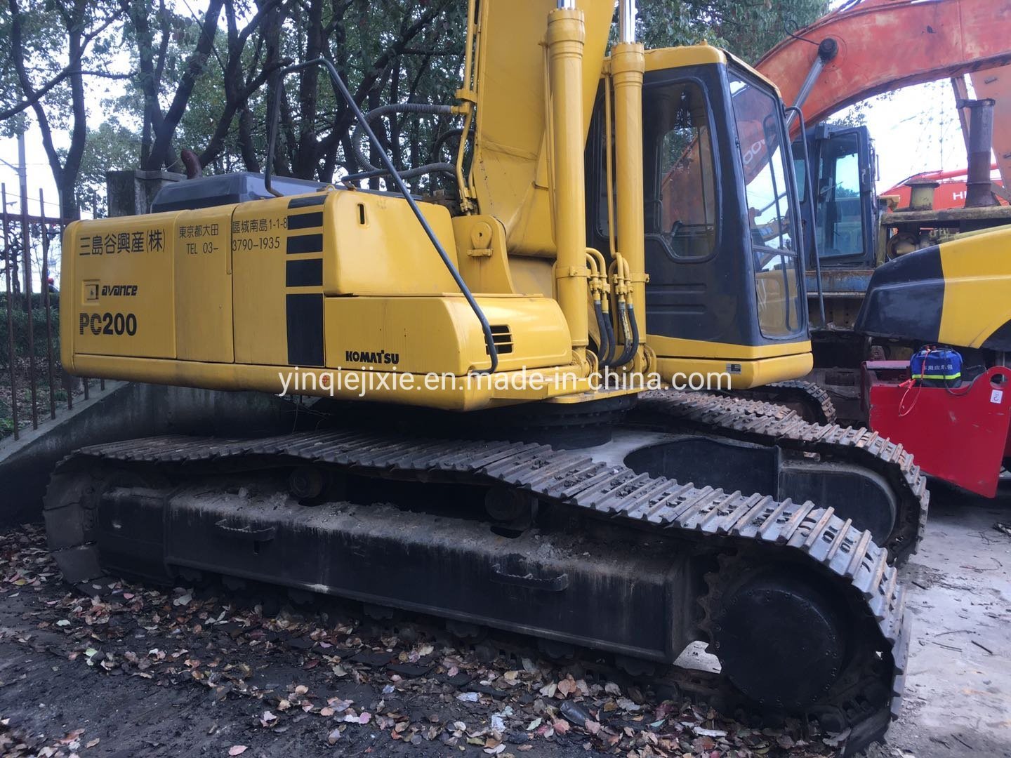 China 
                Used Komatsu PC220-6 Hydraulic Excavator PC200-6 Excavator Used Komatsu PC220 Excavator
             supplier