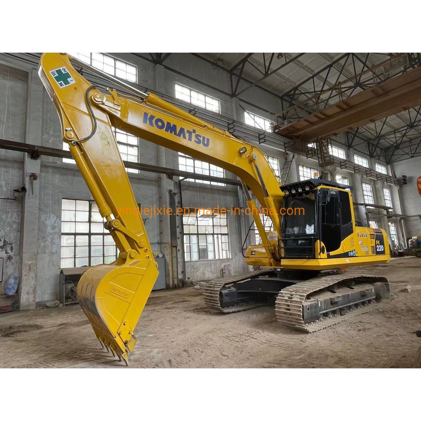Cina 
                Usato Komatsu PC220-8 escavatore Komatsu PC220-7 macchine per la costruzione di macchine per l′edilizia Escavatori
             fornitore