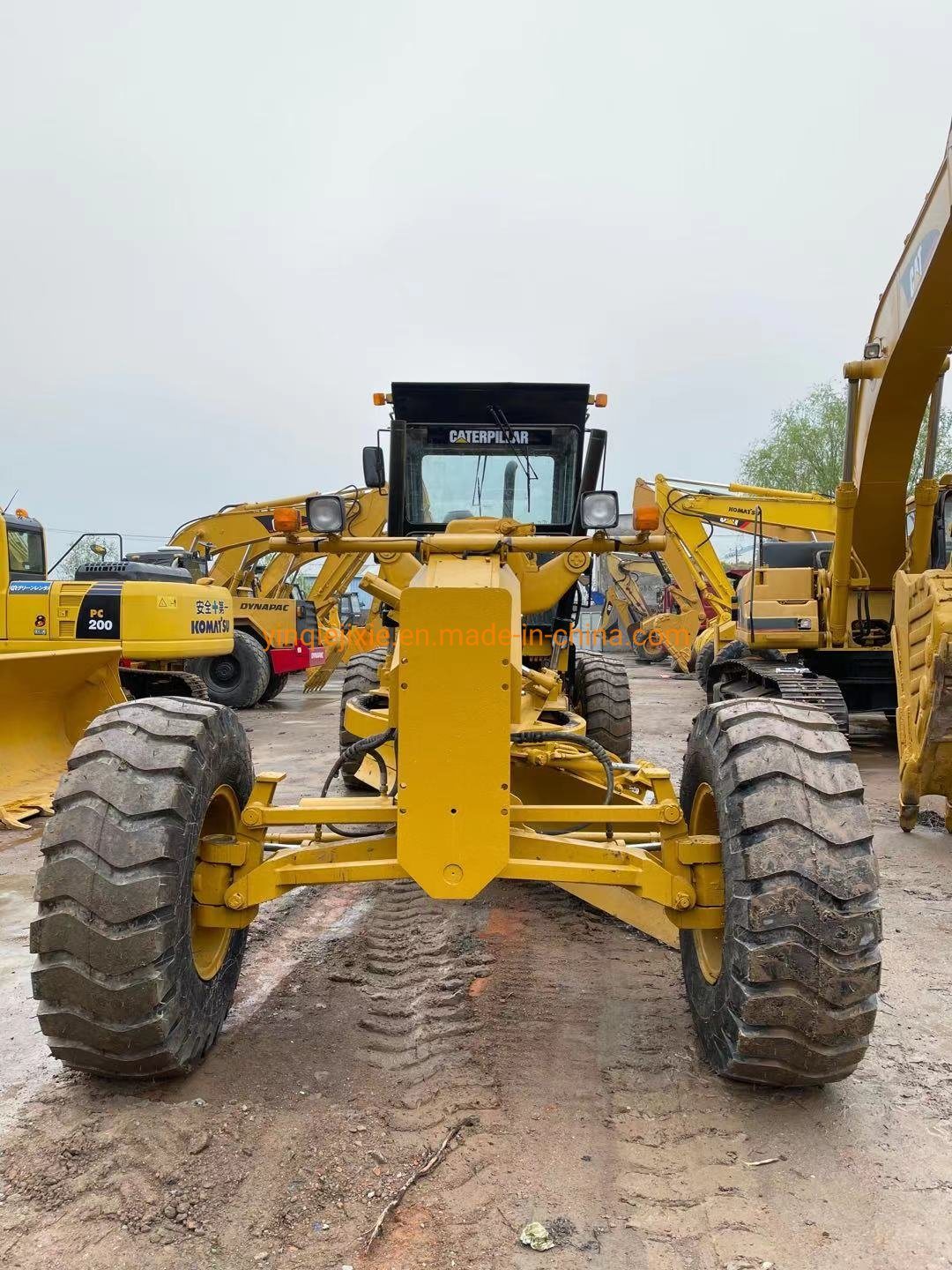 Chine 
                Utilisé de niveleuse à moteur Cat 140h, utilisé Cat 140g/140K/14G niveleuse, utilisés, de niveleuse à moteur Caterpillar pour la vente de niveleuse
             fournisseur