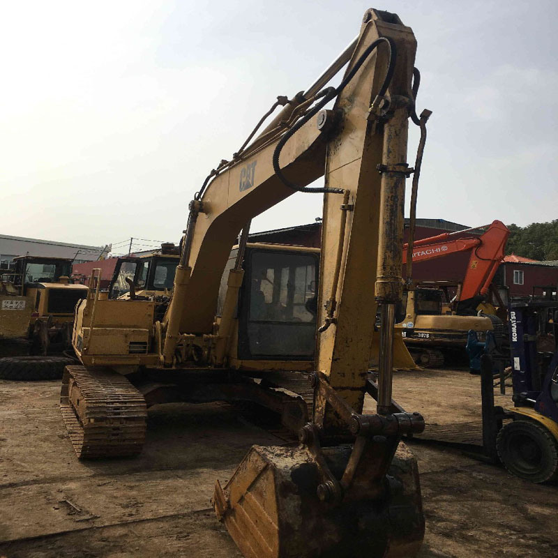 
                중고 오리지널 일본 Cat E120b 굴삭기, 중고 Caterpillar E120b 굴삭기, 양호한 상태의 판매
            