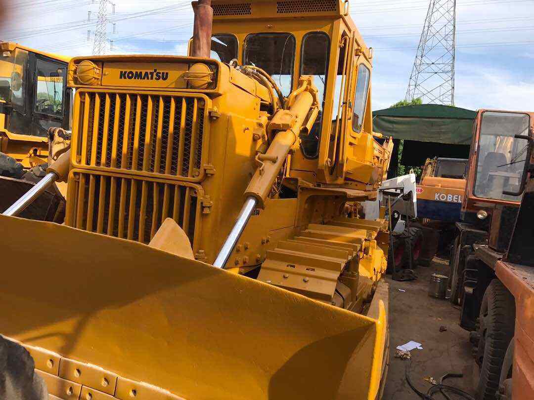 Used Original Komatsu D85A-18 Bulldozer for Sale