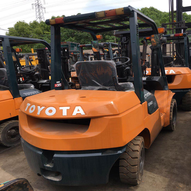 Used/Secondhand Original Japan Toyota 7fd30 3t/2.5t/3t/5t Forklift From Super Shanghai China Honest Supplier for Sale