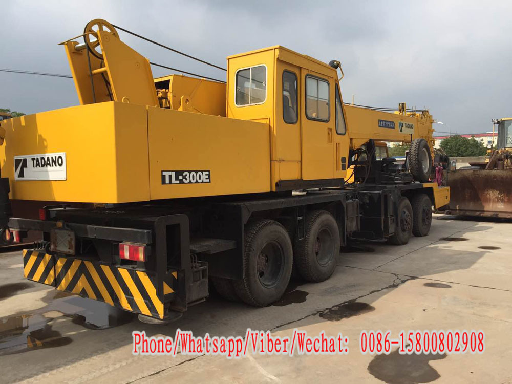 China 
                Tadano Crane を使用、使用した移動式クレーン Tadano 30t Crane Tl300e
             supplier