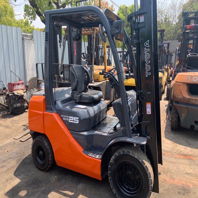 Used Toyota 2.5t Forklift, Secondhand 2.5t/3t Forklift with Running Condition in Cheap Price for Sale