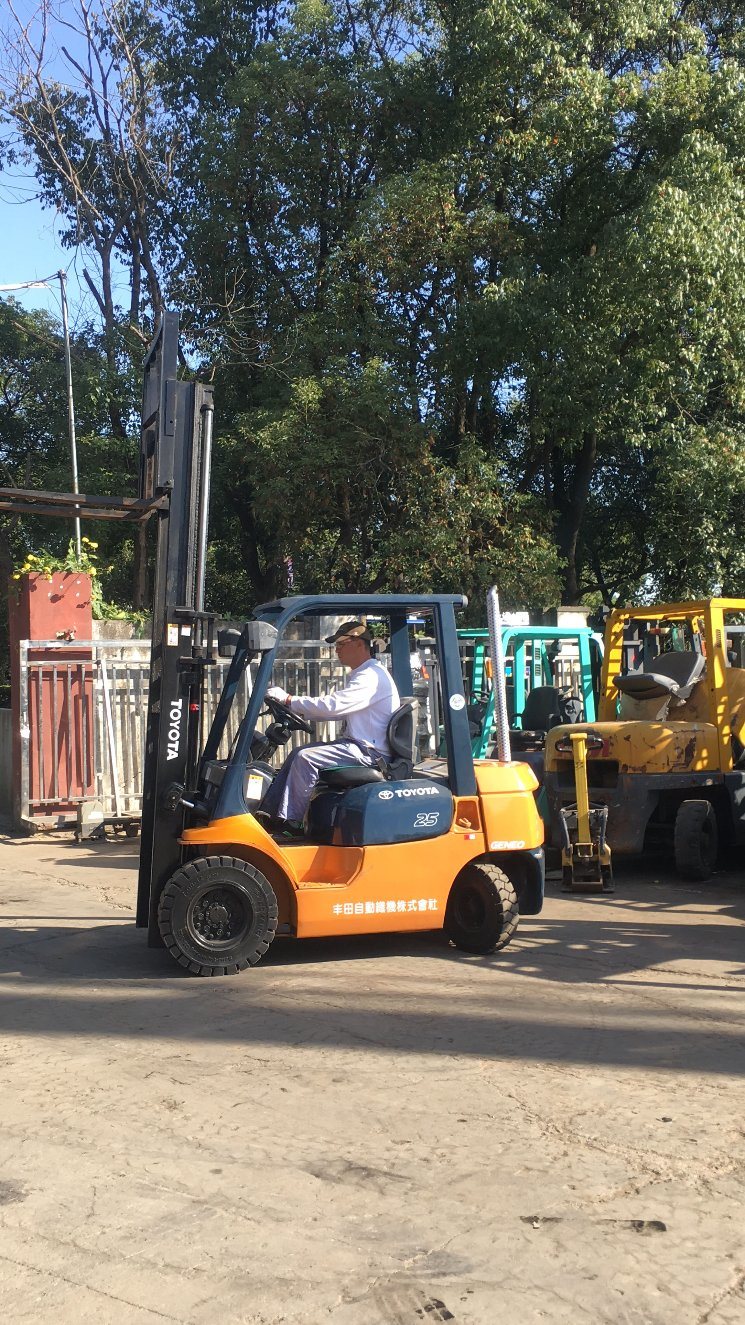 Used Toyota 2.5t Forklift, Toyota 2.5t Forklift (2.5, 3T forklift) with High Quality in Low Price for Sale